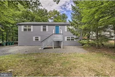 327 Country Place Drive, Tobyhanna, PA 18466 - Photo 2