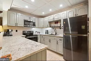 2138 Bridge Side Dr, East Stroudsburg, PA 18302 - Photo 8