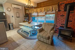 2138 Bridge Side Dr, East Stroudsburg, PA 18302 - Photo 8