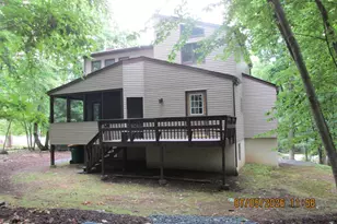 207 Somerset Dr, East Stroudsburg, PA 18301 - Photo 6