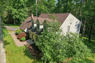 875 Greenview Dr, Stroudsburg, PA 18360 - Photo 2