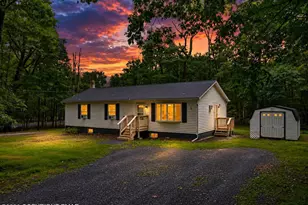 110 Gumwood Ln, Kunkletown, PA 18058 - Photo 2