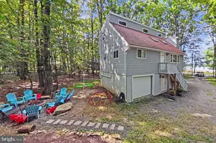 5145 Hummingbird Dr, Pocono Summit, PA 18346 - Photo 2