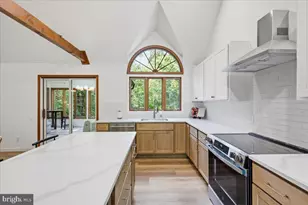2208 Hillcrest Dr, Pocono Pines, PA 18350 - Photo 4