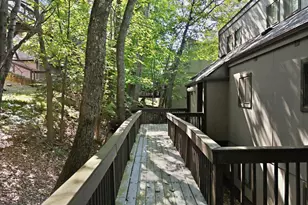 126 Cross Country Ln, Tannersville, PA 18372 - Photo 4