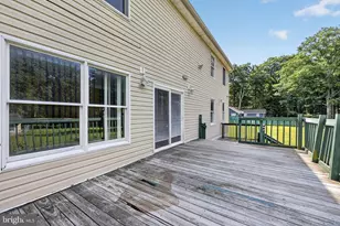 2882 Locust Ridge Rd, Pocono Lake, PA 18347 - Photo 10
