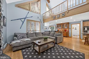326 Fawn Rd, Pocono Lake, PA 18347 - Photo 8