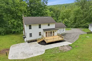 112 Red Cherry Ln, Stroudsburg, PA 18360 - Photo 64