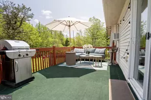 449 Clearview Dr, Long Pond, PA 18334 - Photo 18