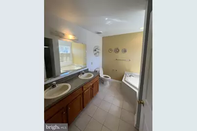 303 Victoria Way, East Stroudsburg, PA 18302 - Photo 6