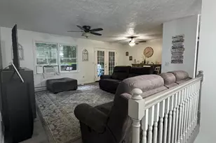 33 Seneca Rd, Mount Pocono, PA 18344 - Photo 2
