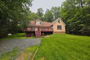234 Chinook Cir, Pocono Lake, PA 18347 - Photo 2