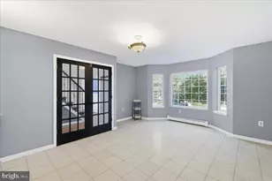 161 Acorn Ln, Stroudsburg, PA 18360 - Photo 8