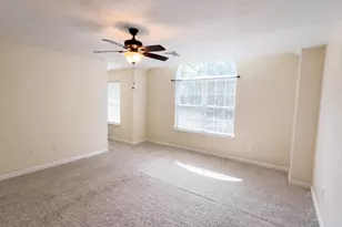 814 Clearview Dr, Long Pond, PA 18334 - Photo 4