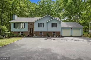 2145 Sassafras Ln, Kunkletown, PA 18058 - Photo 2