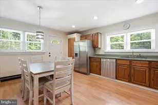 4641 Buck Valley Cir, East Stroudsburg, PA 18301 - Photo 8