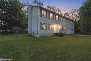 1226 Country Pl Dr, Tobyhanna, PA 18466 - Photo 2