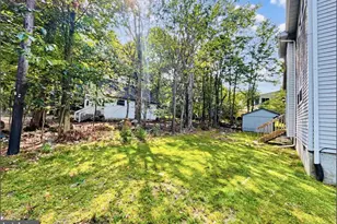 1226 Country Pl Dr, Tobyhanna, PA 18466 - Photo 34