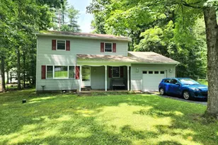 32 Bull Pine Rd, East Stroudsburg, PA 18301 - Photo 1