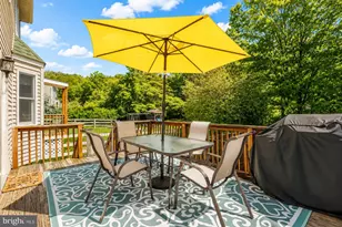 4006 Crest View Dr, Stroudsburg, PA 18360 - Photo 4
