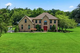 5401 Shelbrooke Dr, Stroudsburg, PA 18360 - Photo 1