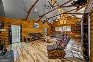360 Babbling Brook Rd, Scotrun, PA 18355 - Photo 4