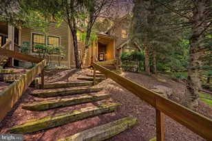 147 Pine Ct, Tannersville, PA 18372 - Photo 2