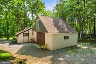 9387 Sherwood Dr, Kunkletown, PA 18058 - Photo 2