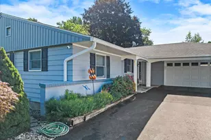 200 Huston Ave, Stroudsburg, PA 18360 - Photo 4