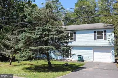 889 Country Place Drive, Tobyhanna, PA 18466 - Photo 2