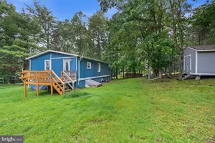 2037 Forest Lake Dr, East Stroudsburg, PA 18302 - Photo 10