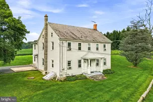 267 Long Mountain Rd, Effort, PA 18330 - Photo 2