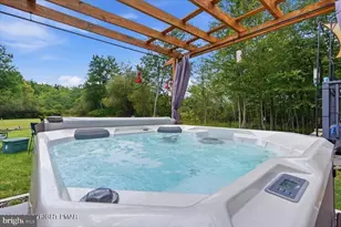 3106 Briarwood Dr, Tobyhanna, PA 18466 - Photo 1