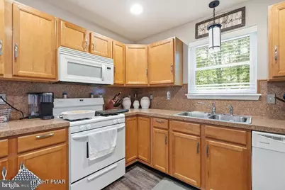 3106 Briarwood Drive, Tobyhanna, PA 18466 - Photo 8