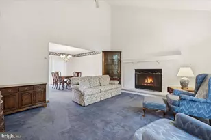 408 Long View Dr, Stroudsburg, PA 18360 - Photo 12