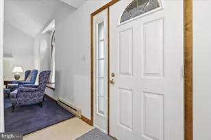 408 Long View Dr, Stroudsburg, PA 18360 - Photo 8