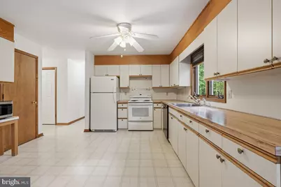 408 Longview Drive, Stroudsburg, PA 18360 - Photo 22