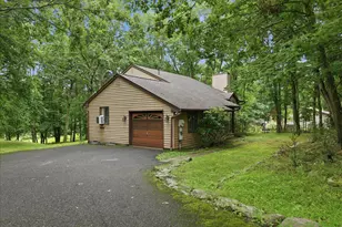 408 Long View Dr, Stroudsburg, PA 18360 - Photo 6