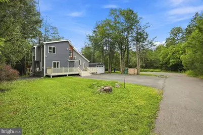 5121 Eagle Place, Pocono Summit, PA 18346 - Photo 2