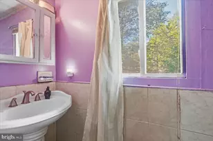 2260 Whippoorwill Dr, Tobyhanna, PA 18466 - Photo 4
