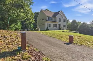 302 Lee's Run Cir, East Stroudsburg, PA 18302 - Photo 6
