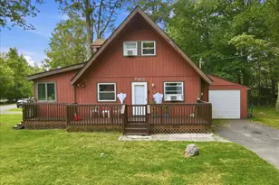 593 Country Pl Dr, Tobyhanna, PA 18466 - Photo 1