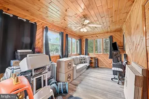 593 Country Pl Dr, Tobyhanna, PA 18466 - Photo 24