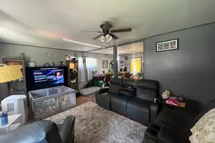 5 Oak St, Mount Pocono, PA 18344 - Photo 2