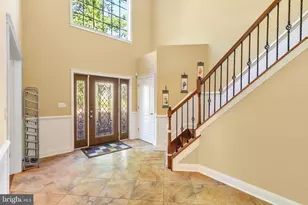 105 Mulberry Ln, East Stroudsburg, PA 18302 - Photo 4