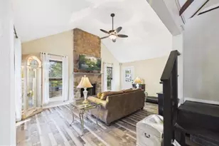 5125 Cresco Dr, Pocono Lake, PA 18347 - Photo 18