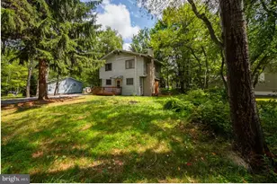 1030 Wyoming Dr, Pocono Lake, PA 18347 - Photo 2