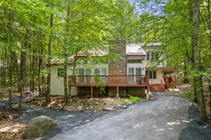 1157 Kensington Dr, East Stroudsburg, PA 18301 - Photo 1