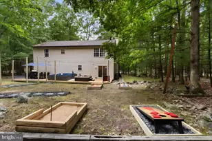 4113 Ashwood Ln, East Stroudsburg, PA 18301 - Photo 2