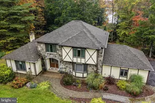 157 Greenwood Dr, Blakeslee, PA 18610 - Photo 2